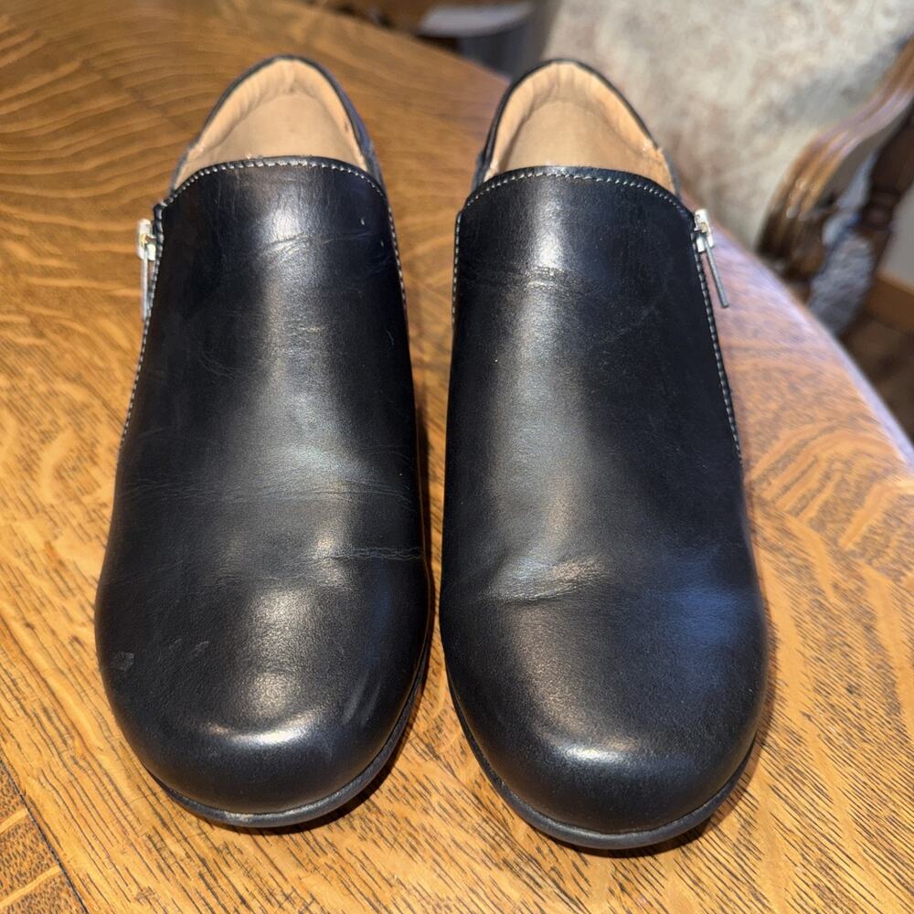 Taos Daily Women’s black leather ankle boots Size 7.5 Excellent Condition - Picture 4 of 16